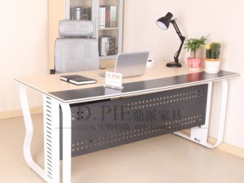 重慶雙層折疊辦公培訓(xùn)桌 多功能實(shí)木長條桌的廠家直銷優(yōu)勢